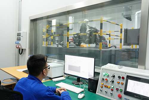 摩托車臺(tái)架試驗(yàn)室