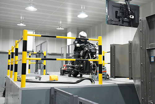 摩托車臺(tái)架試驗(yàn)室